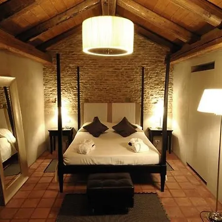 Hotel D'amelia 4*